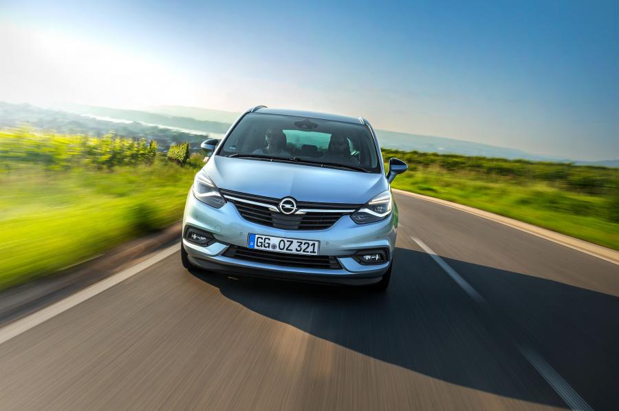  Opel Zafira 2016 года  (фото 32 из 35)